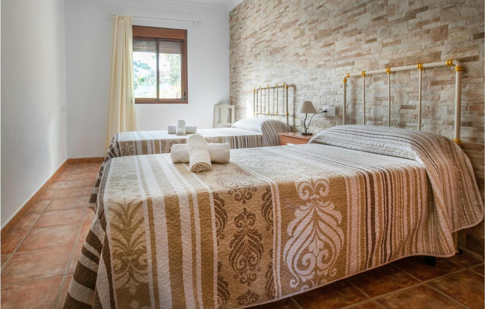 Gorgeous Home In Algodonales With Kitchen Ngoại thất bức ảnh