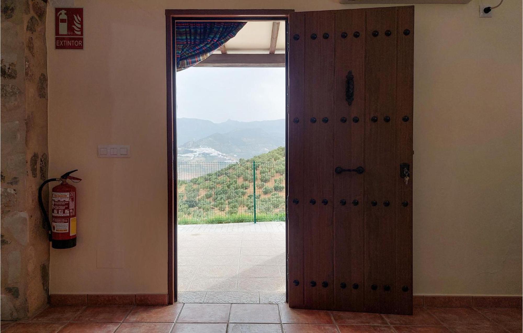 Gorgeous Home In Algodonales With Kitchen Ngoại thất bức ảnh