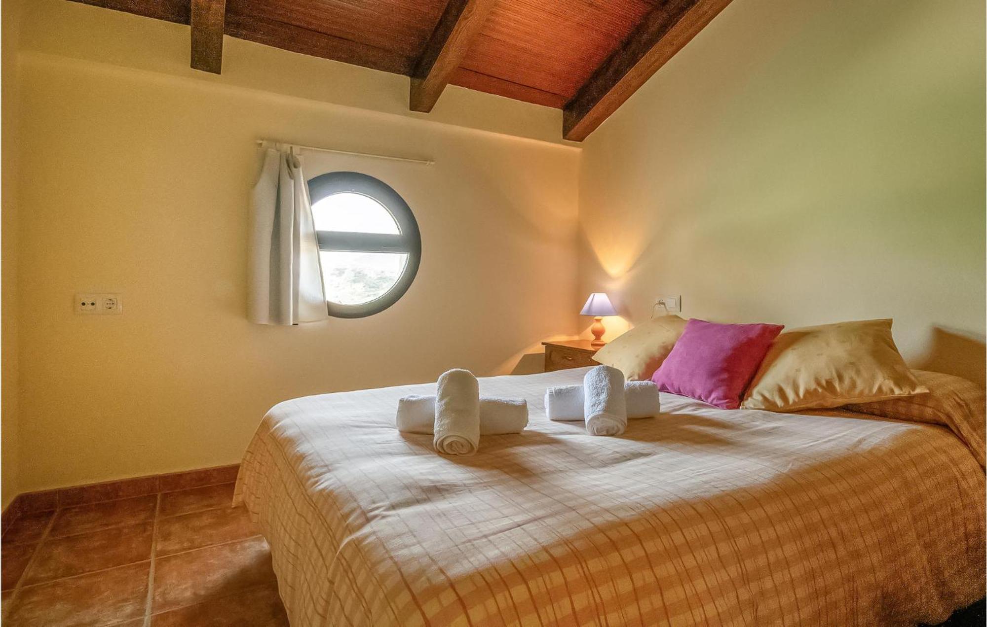 Gorgeous Home In Algodonales With Kitchen Ngoại thất bức ảnh